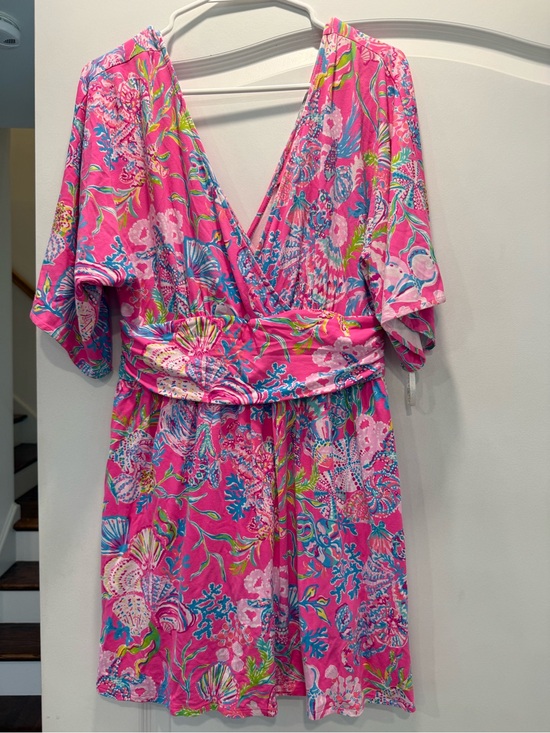 Lilly Pulitzer Dresses & Skirts - Lilly Pulitzer Pink Floral V-Neck Mini Dress